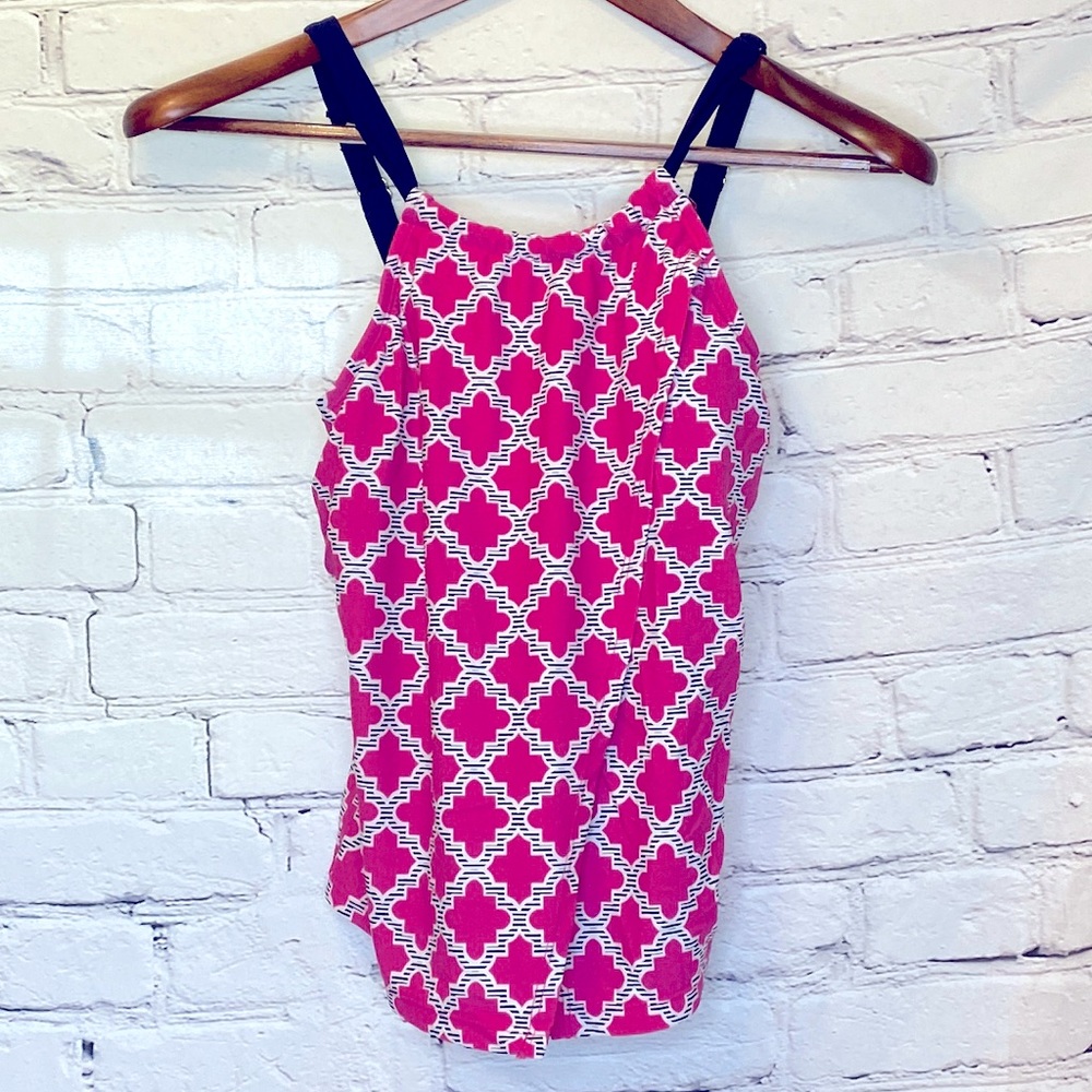 Crown & Ivy Pink & Blue Tankini Swimsuit Top Size Small Excellent Condition